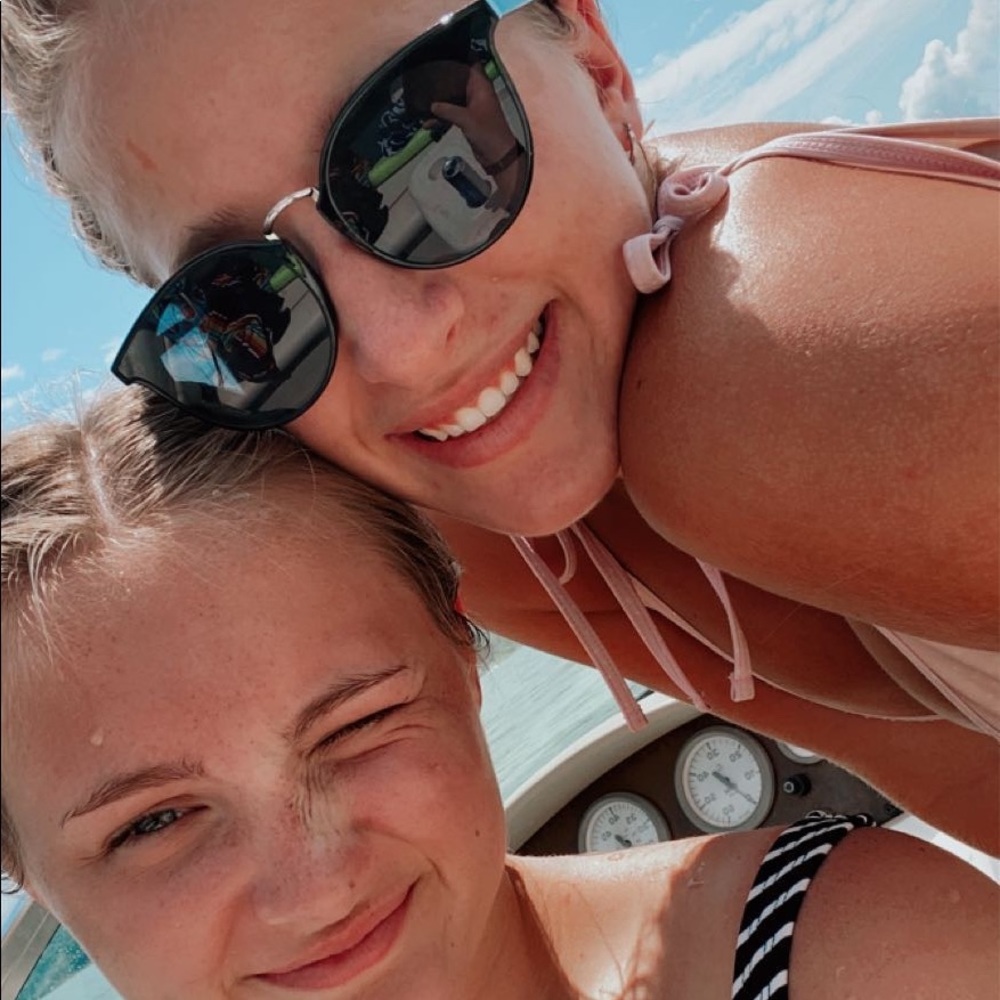 Meet your Posher, Savannah